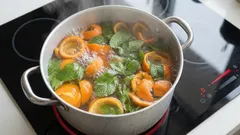Boiling Mandarin Peels with Mint: Why It’s Recommended and What It’s Good For