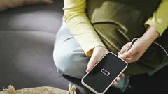 Three Common Everyday Habits That Ruin Your Phone’s Battery